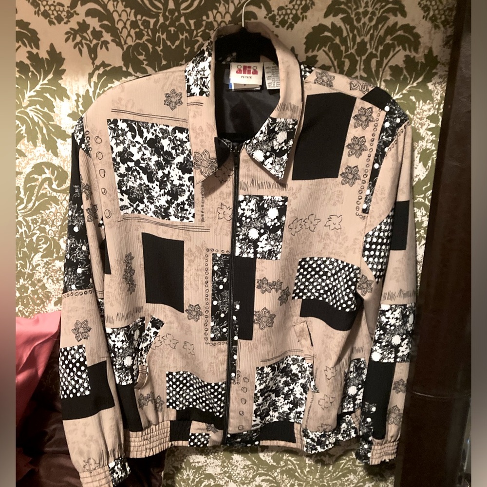 (S) Spring Jacket
